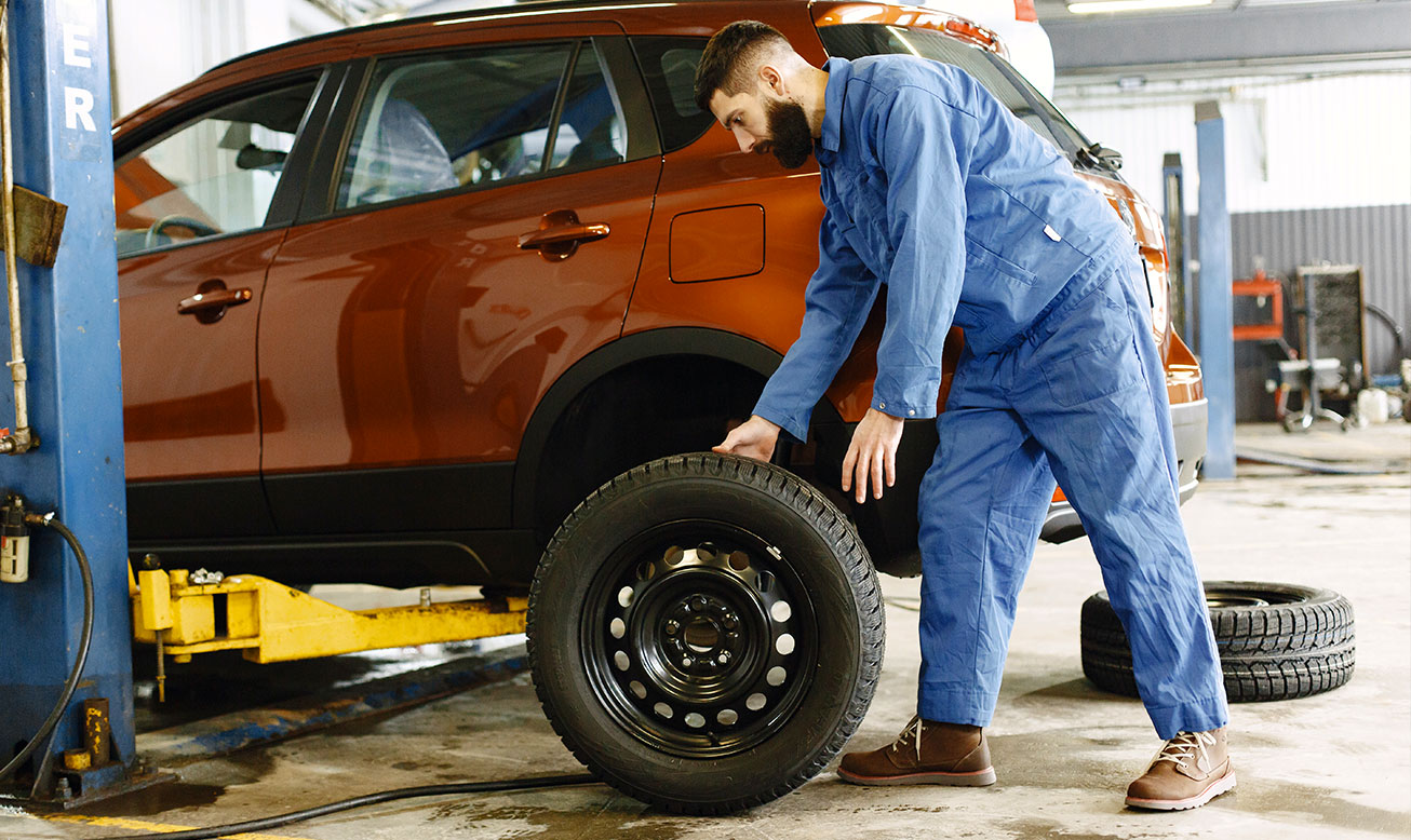 Mechanic Rolling Tire Mechanic Rolling Tire